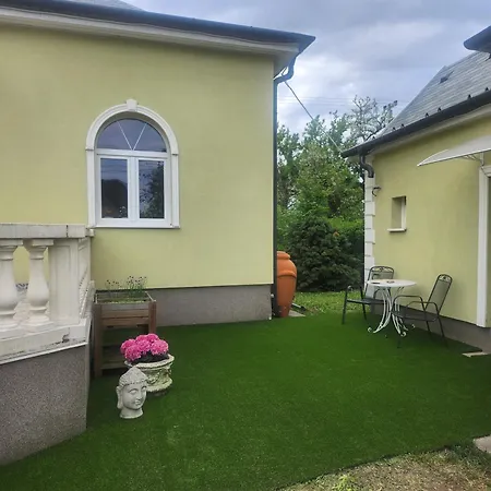 Дом отдыха Small House In Area *